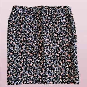 Liz Claiborne Black Floral Pencil Skirt - Size 8